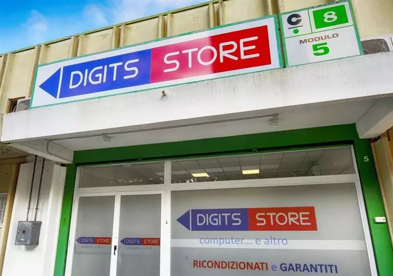 Digits Distribuzione Bari
