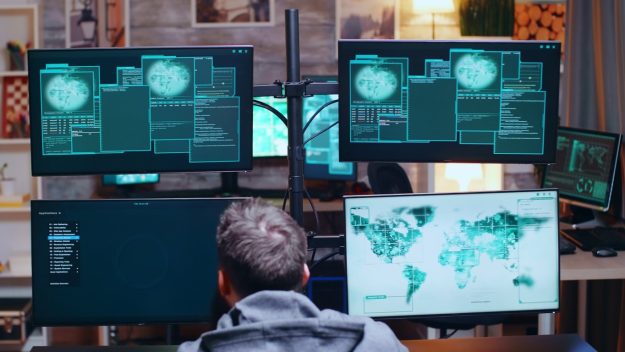 hacker-entusiasta-dopo-aver-rotto-il-server-del-governo-utilizzando-il-supercomputer (FILEminimizer)